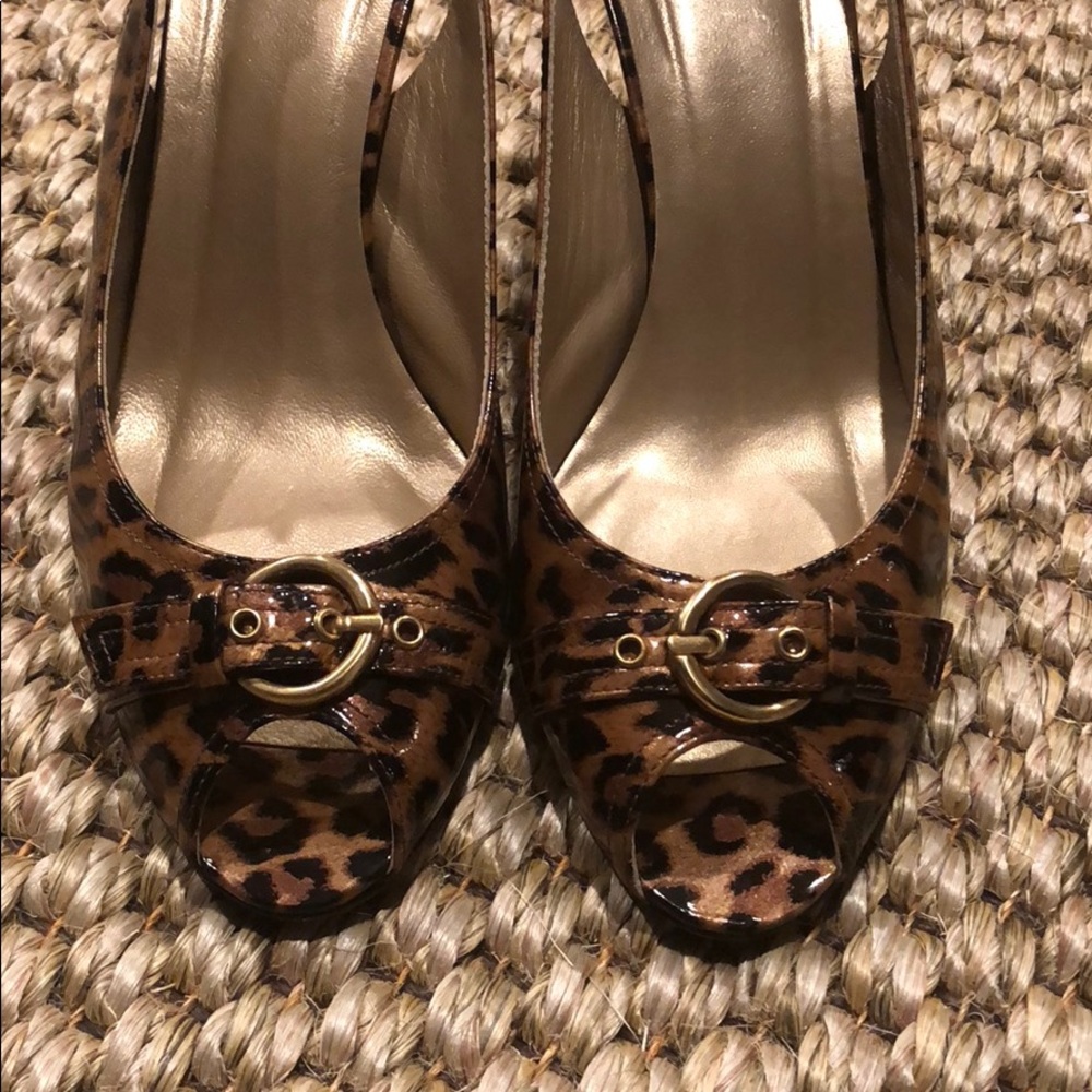 Stuart Weitzman heels! - Picture 2 of 4